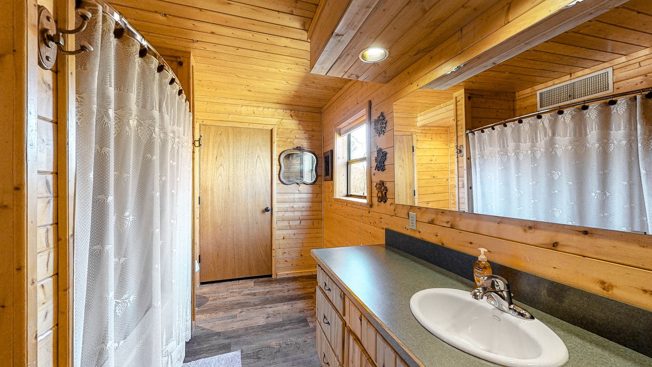 Photo of Bathroom in South Fork