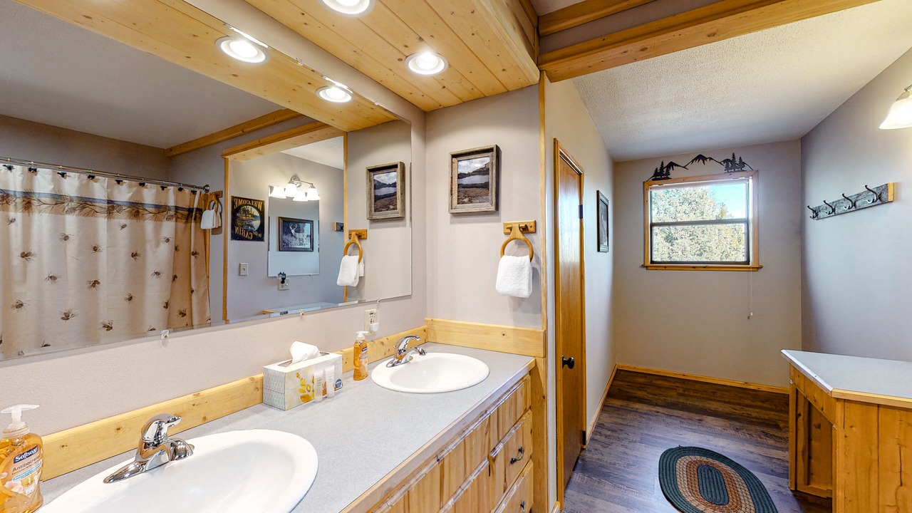 Photo of Bathroom in South Fork
