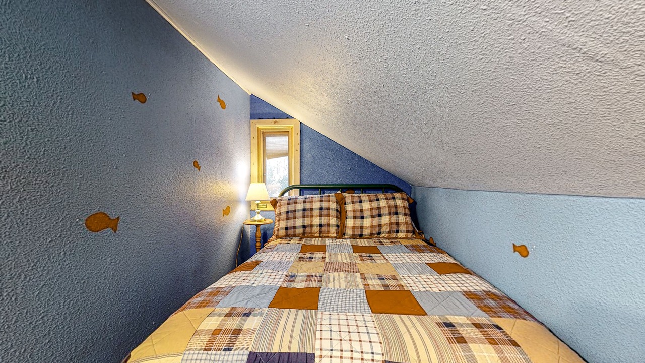 Photo of Bedroom in South Fork