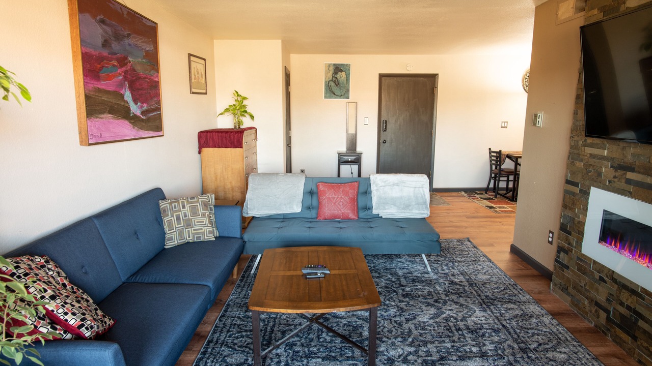 Photo of Livingroom in Gunbarrel