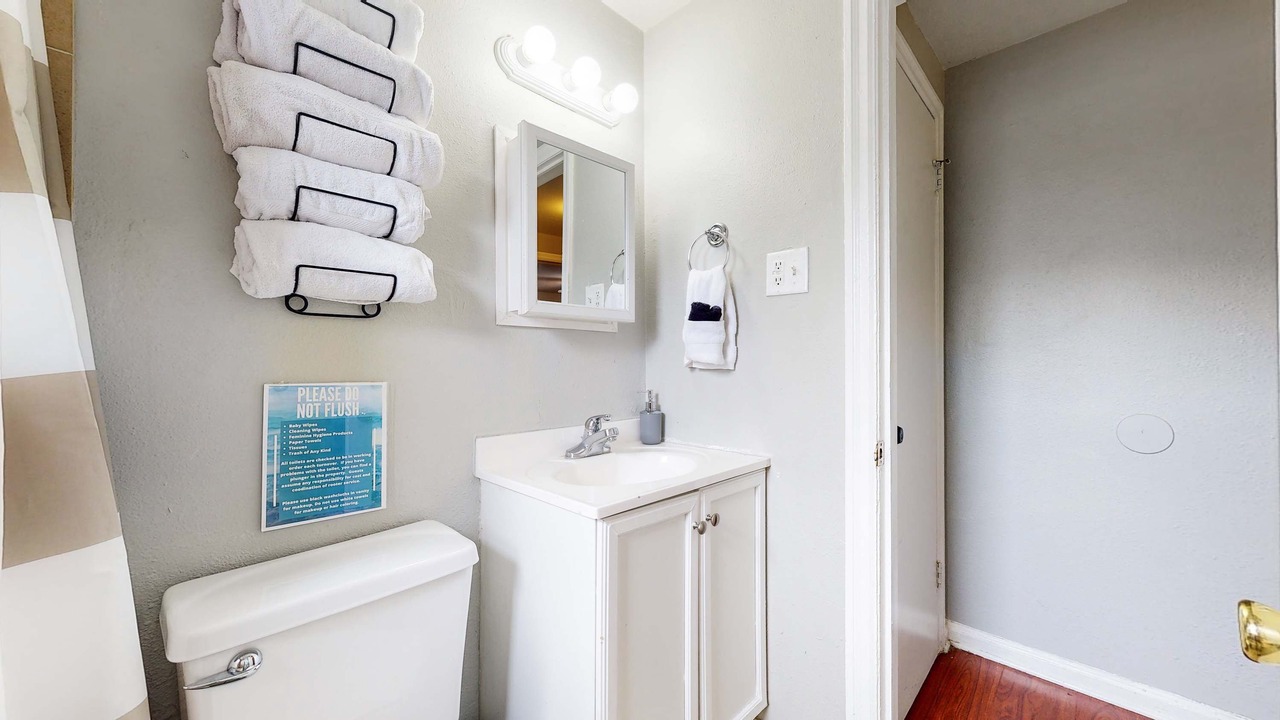 Photo of Bathroom in Dupont