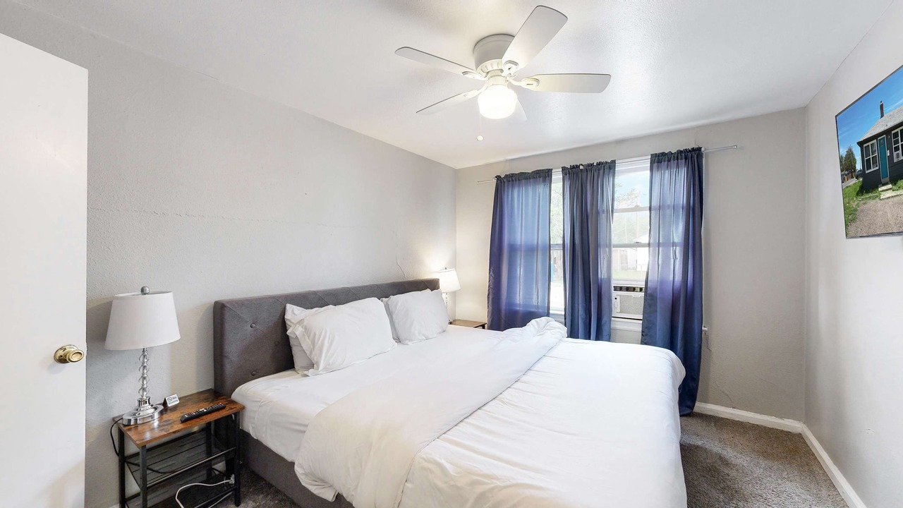 Photo of Bedroom in Dupont