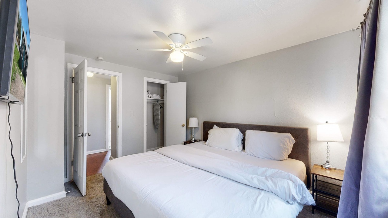 Photo of Bedroom in Dupont