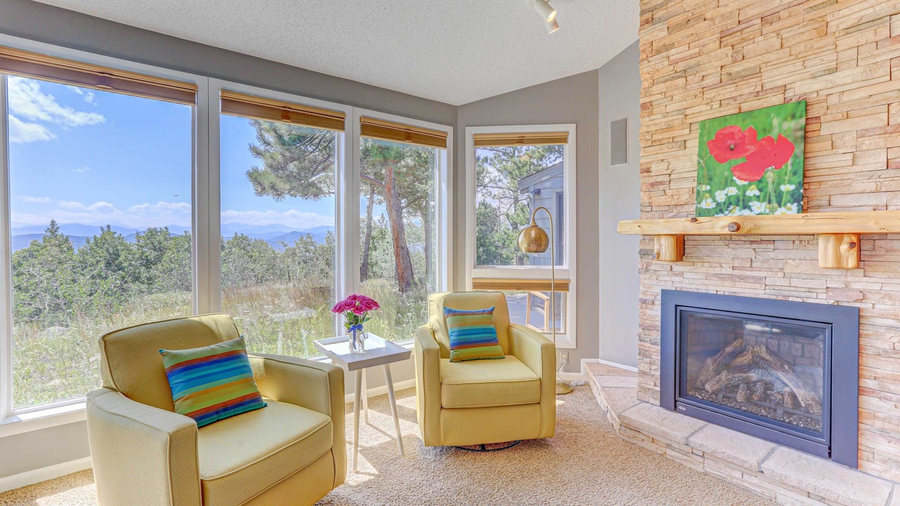 Photo of Livingroom in Black Hawk