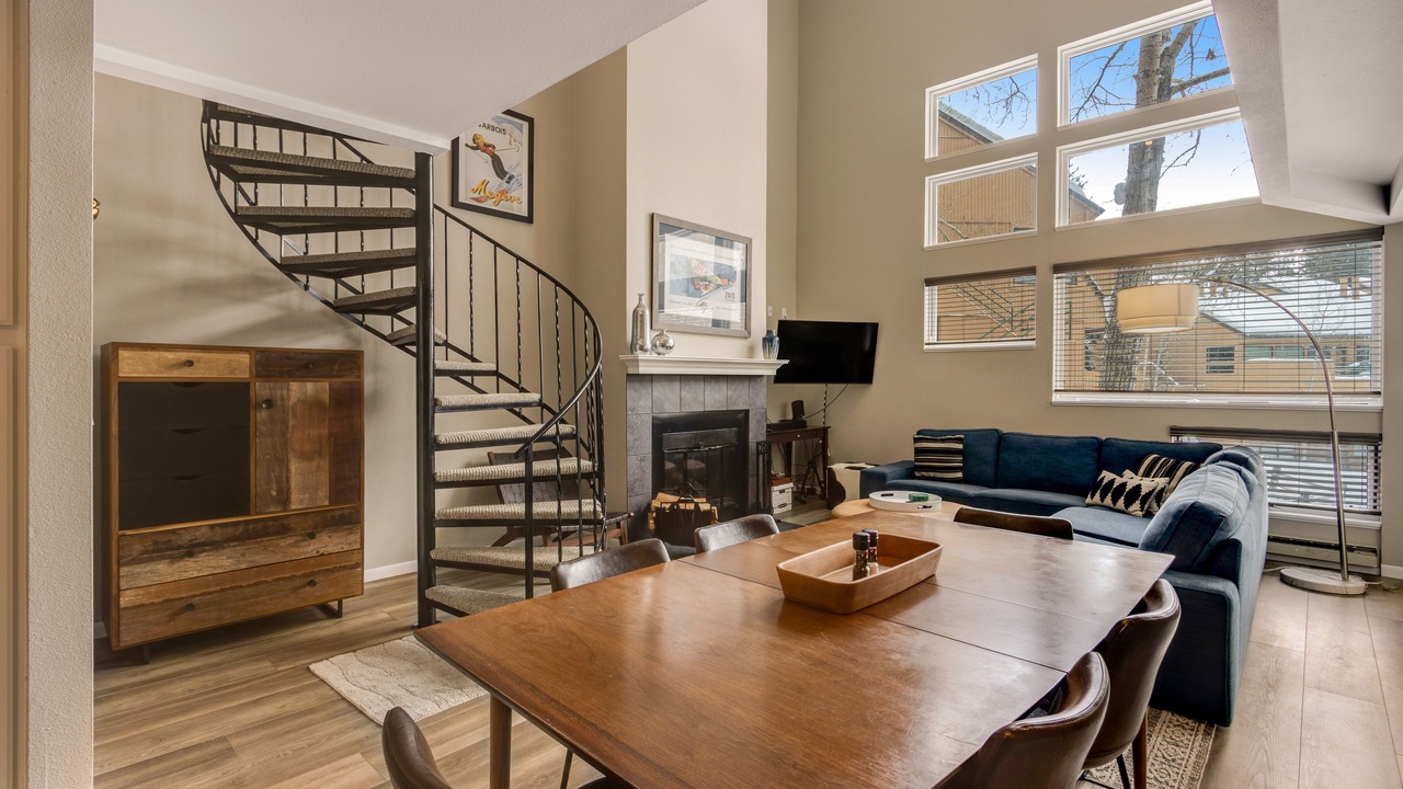 Photo of Livingroom in Vail