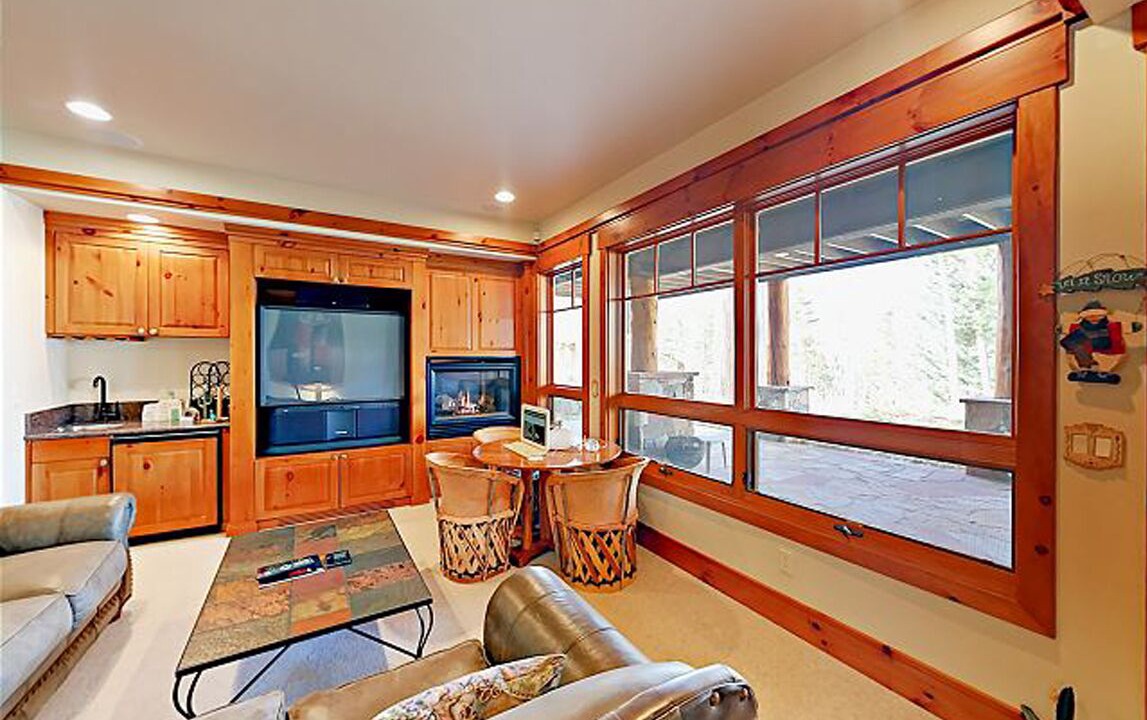 Photo of Bedroom in Highland Meadows