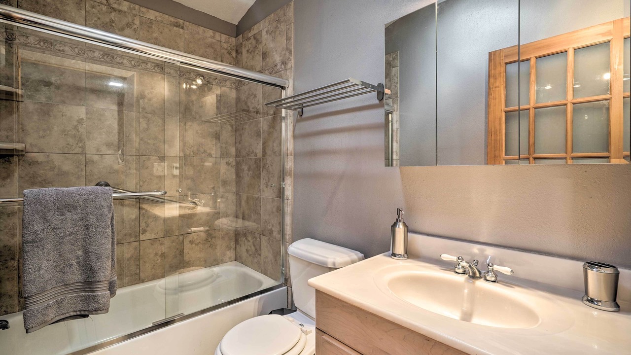 Photo of Bathroom in Rainbow Valley