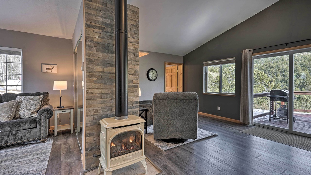 Photo of Livingroom in Rainbow Valley