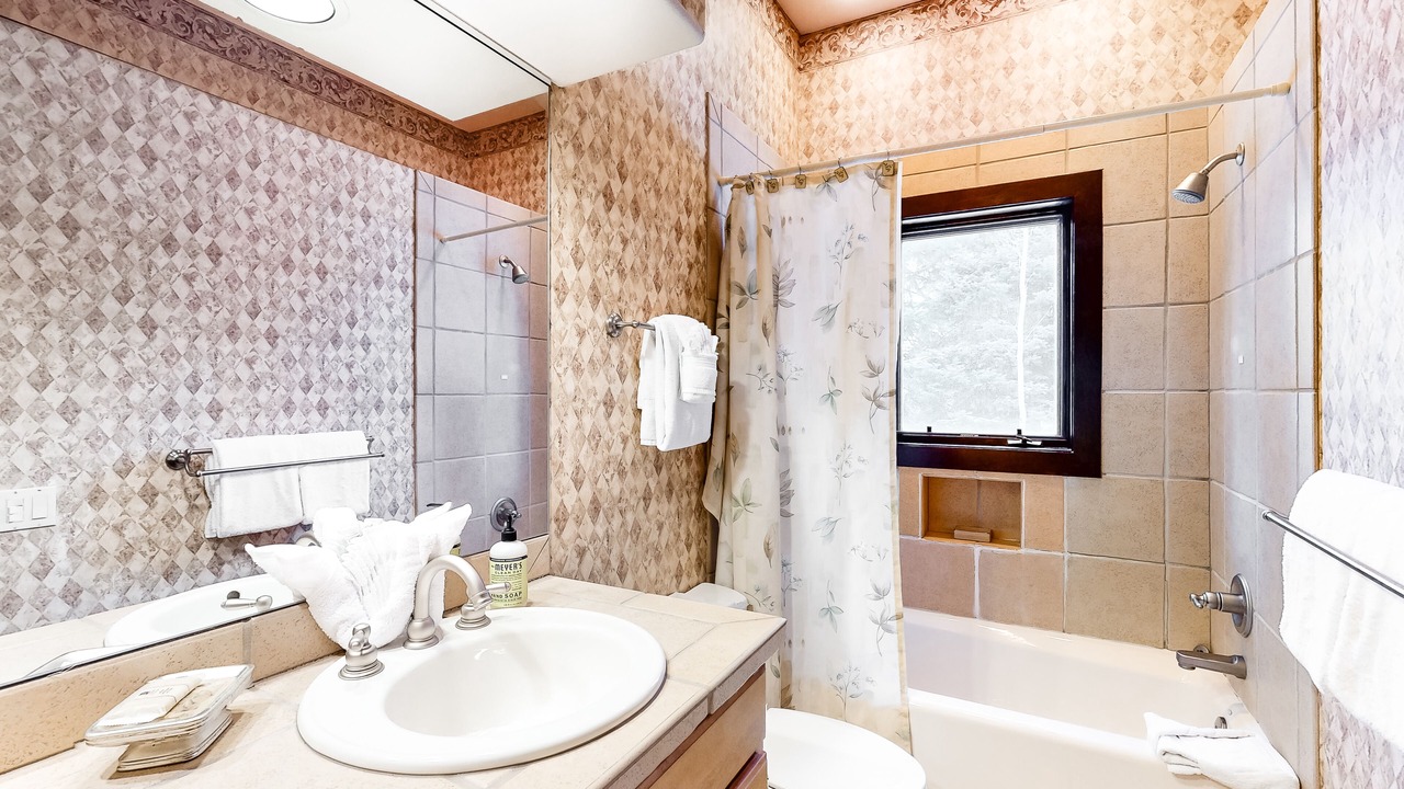 Photo of Bathroom in Frisco