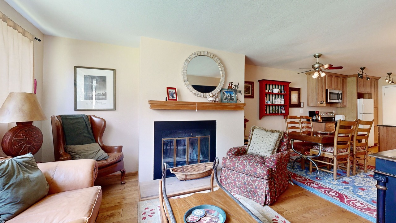 Photo of Livingroom in Vail