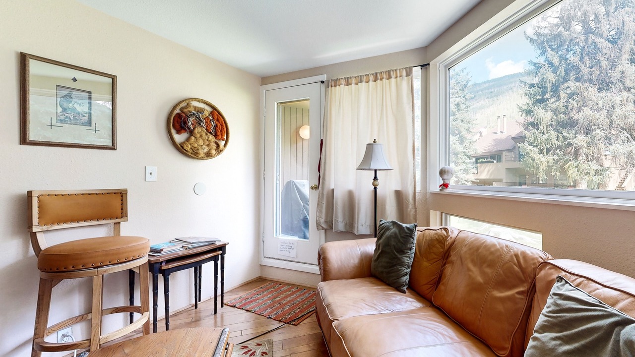 Photo of Livingroom in Vail