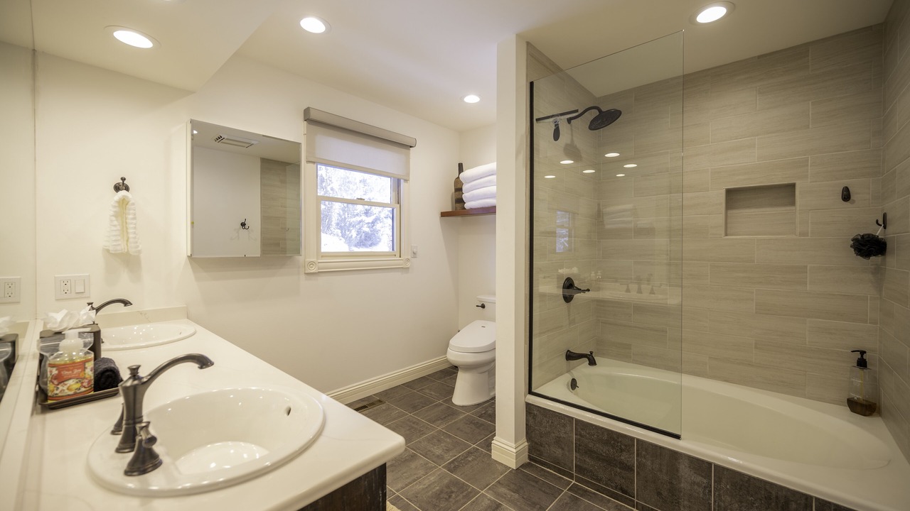 Photo of Bathroom in Glenwood Springs
