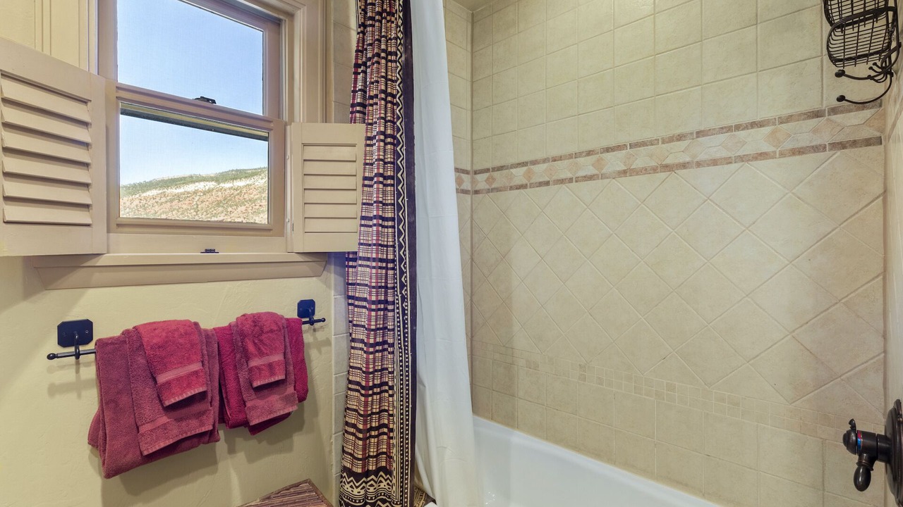 Photo of Bathroom in Idlewild Estates