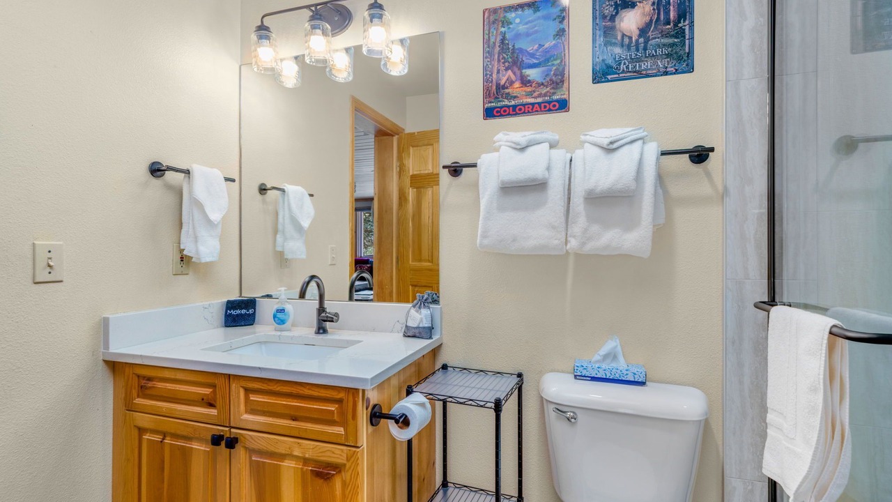 Photo of Bedroom in Fall River Estates