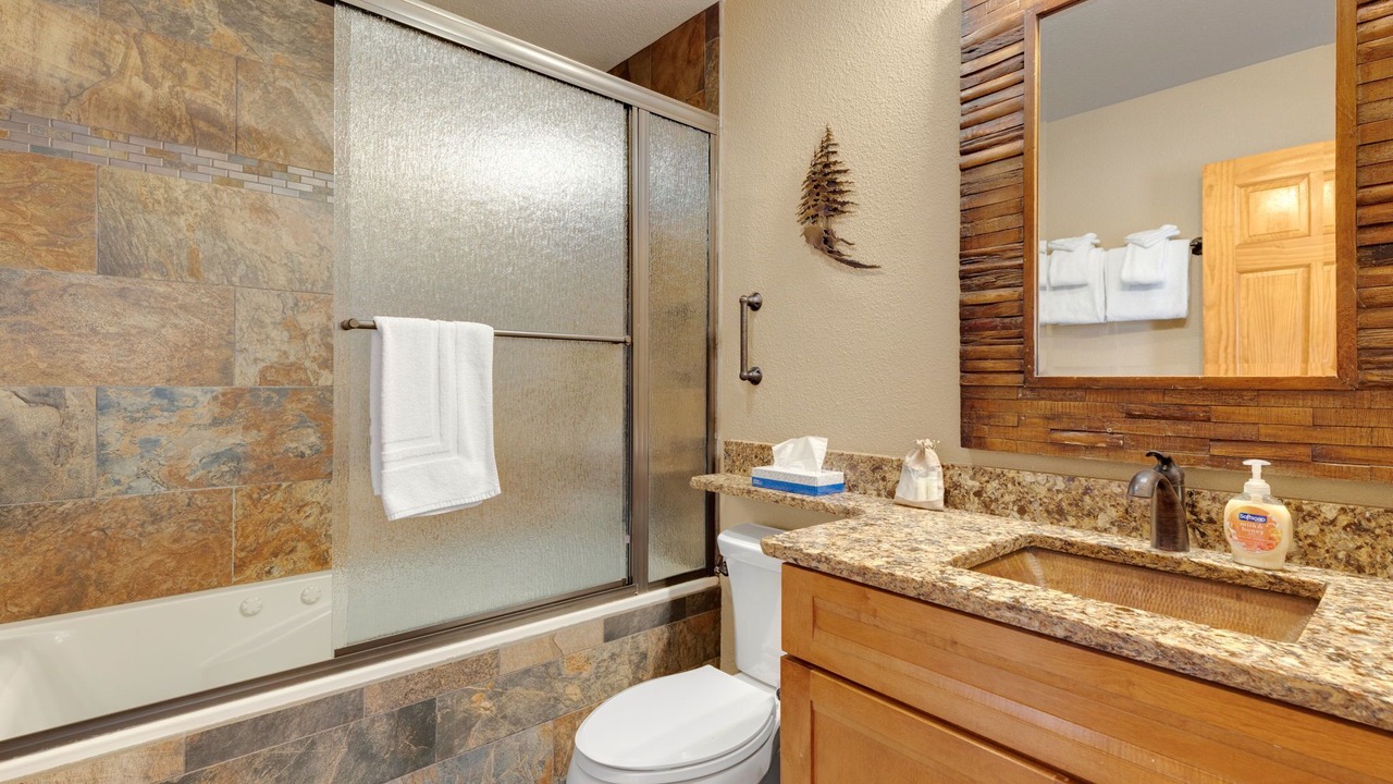 Photo of Bathroom in Fall River Estates