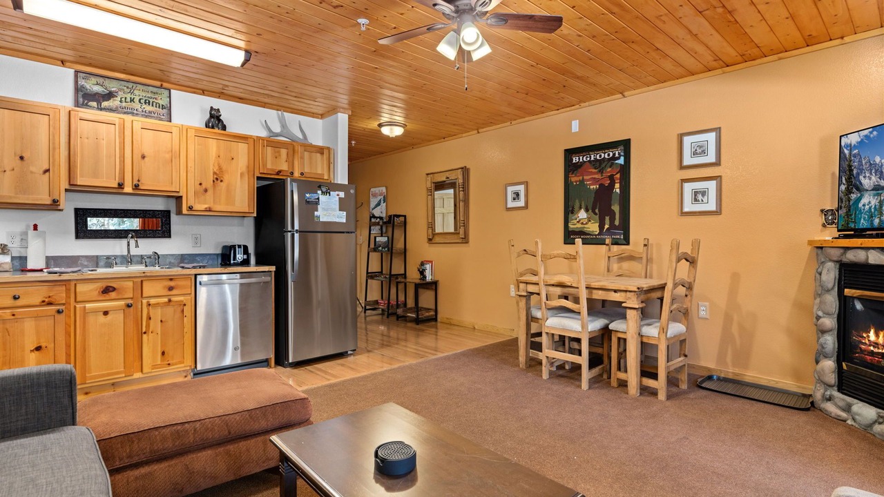 Photo of Bedroom in Fall River Estates