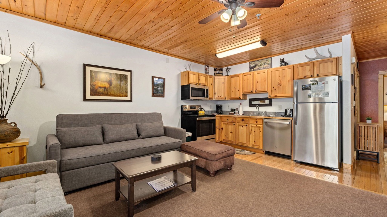 Photo of Bedroom in Fall River Estates