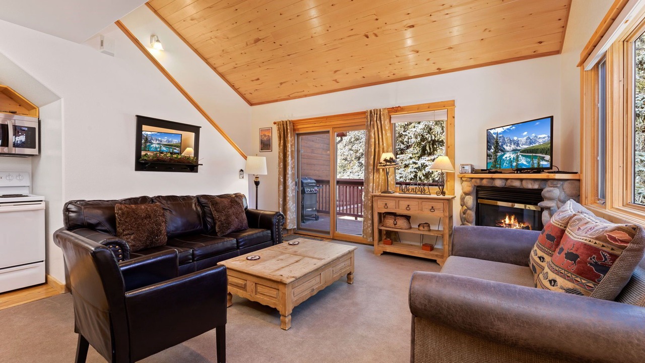 Photo of Livingroom in Fall River Estates
