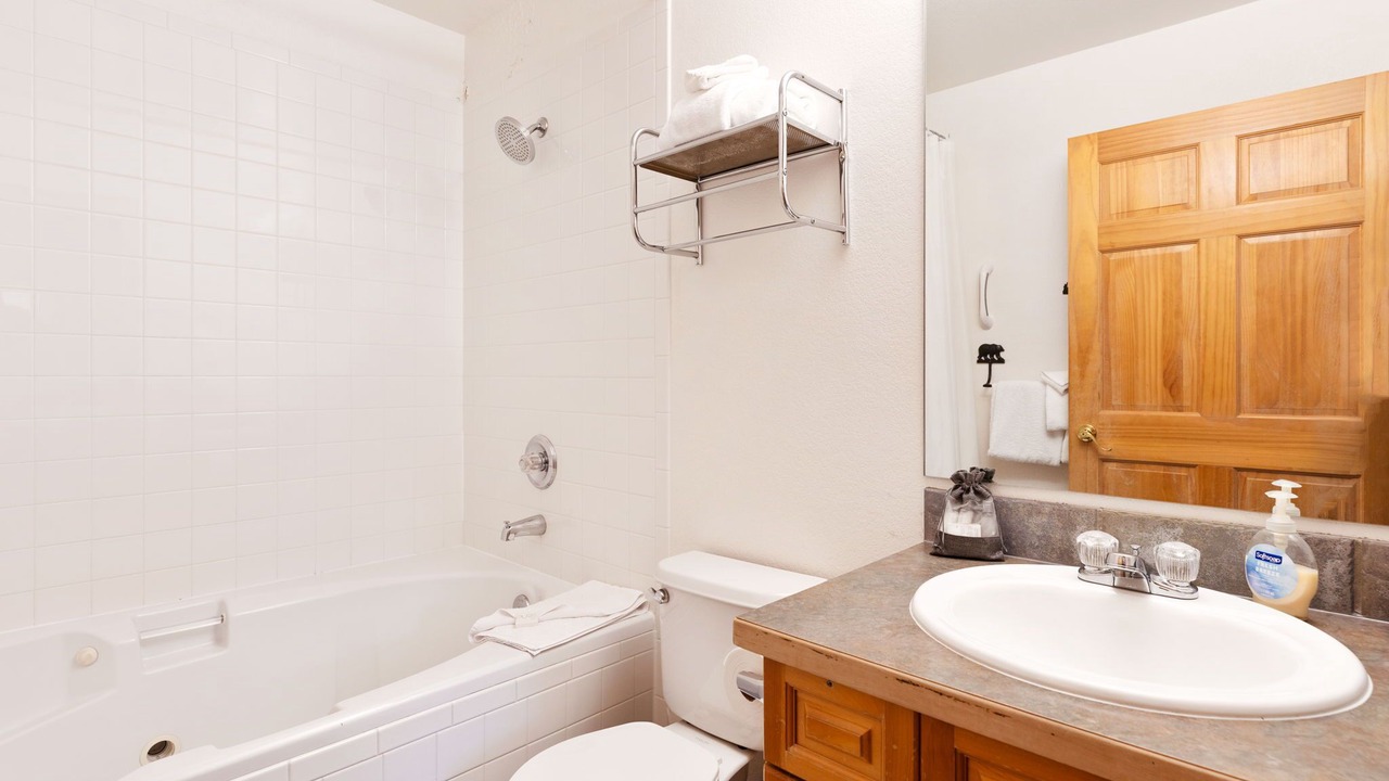 Photo of Bathroom in Fall River Estates
