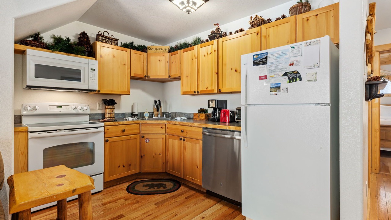 Photo of Others in Fall River Estates
