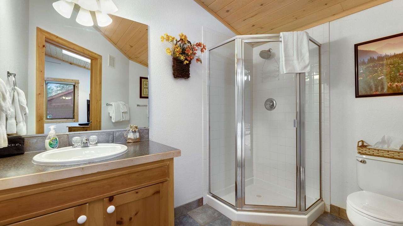 Photo of Bathroom in Fall River Estates