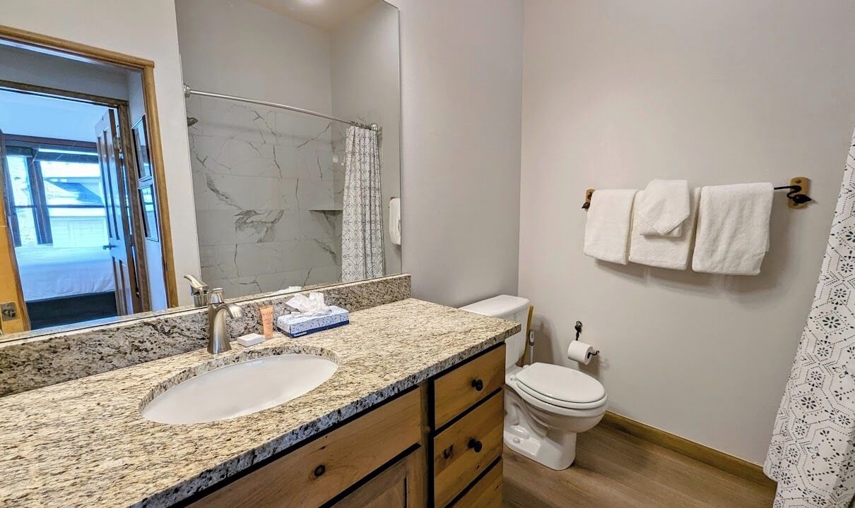 Photo of Bathroom in River Run