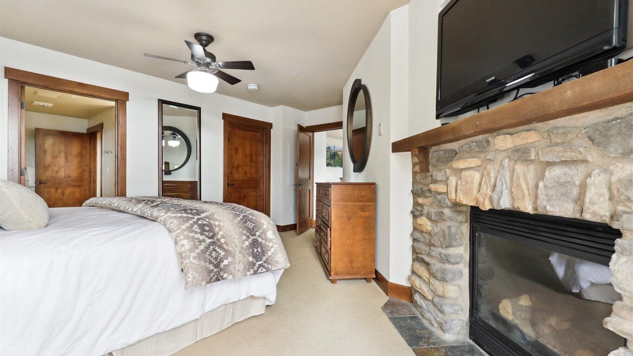 Photo of Livingroom in Purgatory