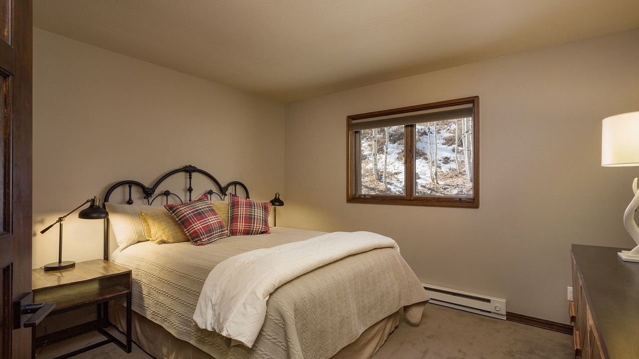 Photo of Bedroom in Purgatory