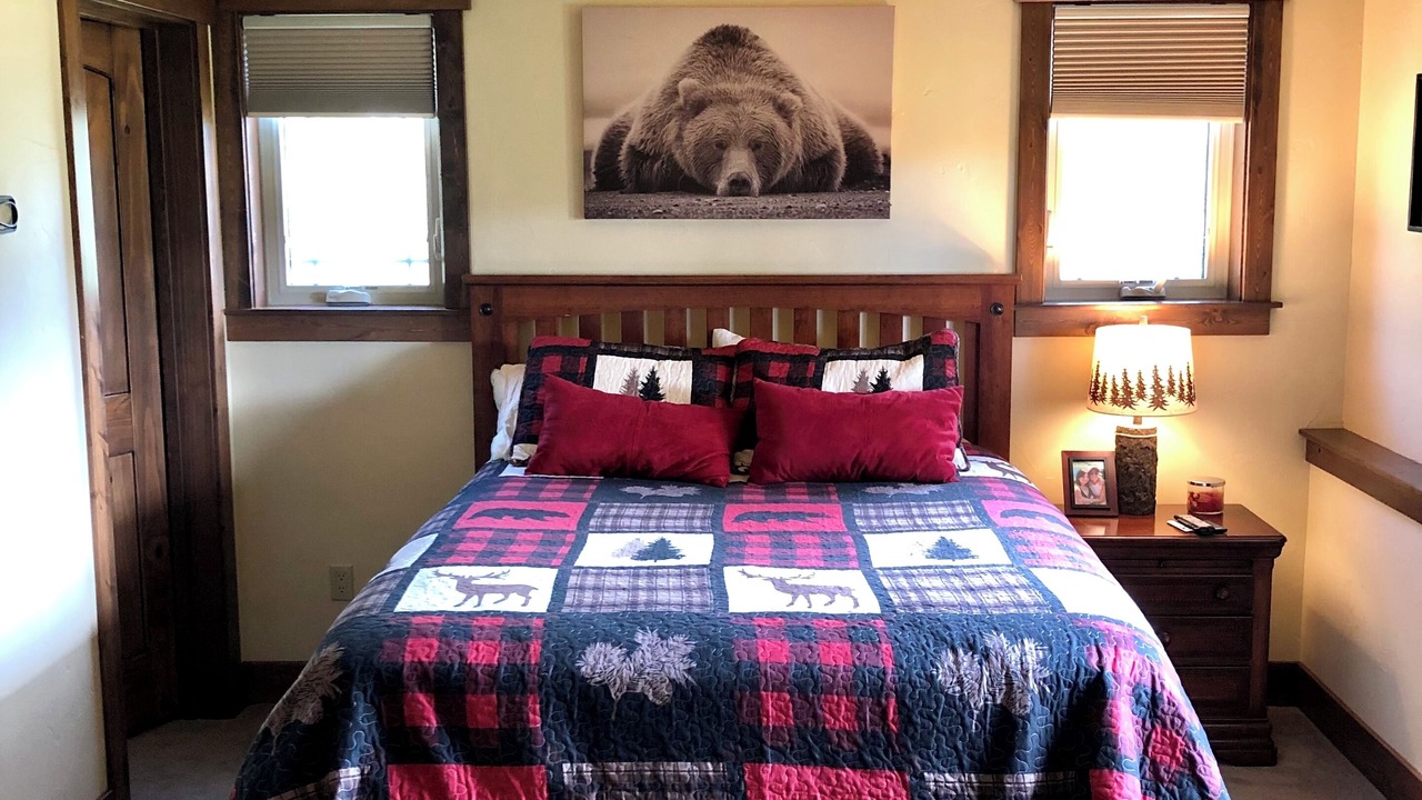 Photo of Bedroom in Oak Creek