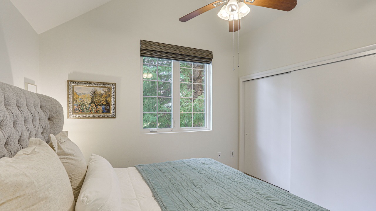 Photo of Bedroom in Edwards