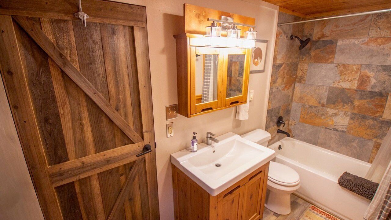 Photo of Bathroom in Garfield