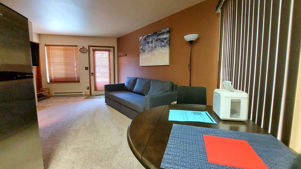 Photo of Livingroom in Grand Lake