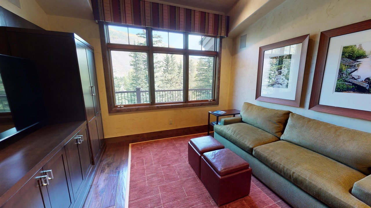 Photo of Livingroom in Vail