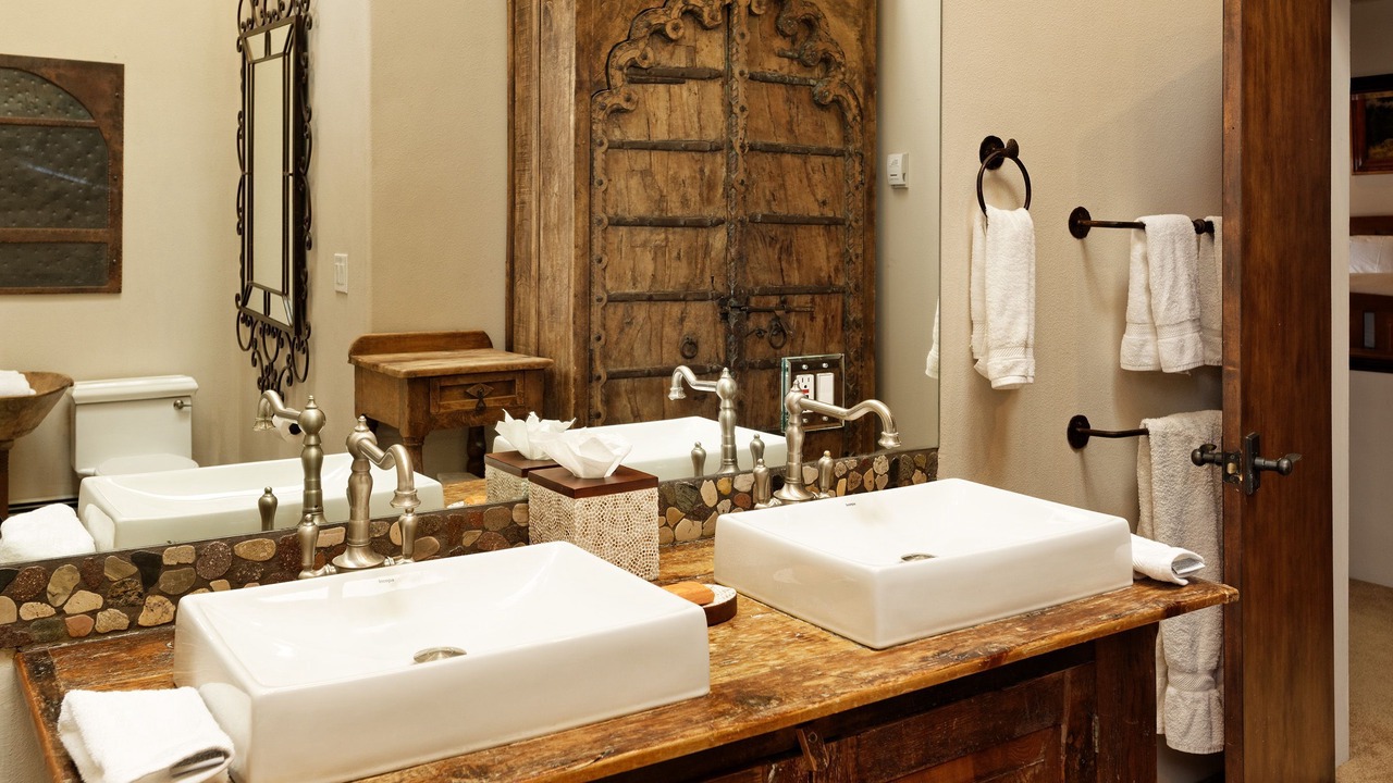 Photo of Bathroom in Basalt