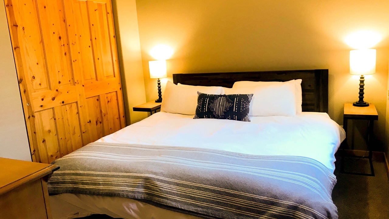 Photo of Bedroom in Three Peaks