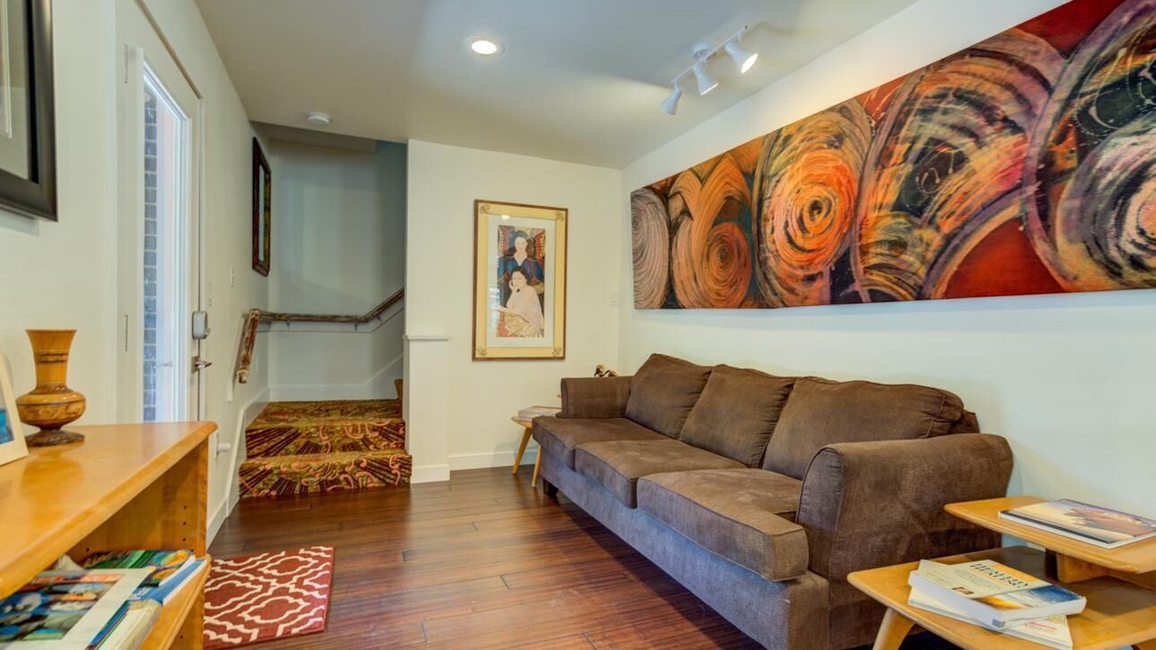 Photo of Livingroom in Manitou Springs Historic District