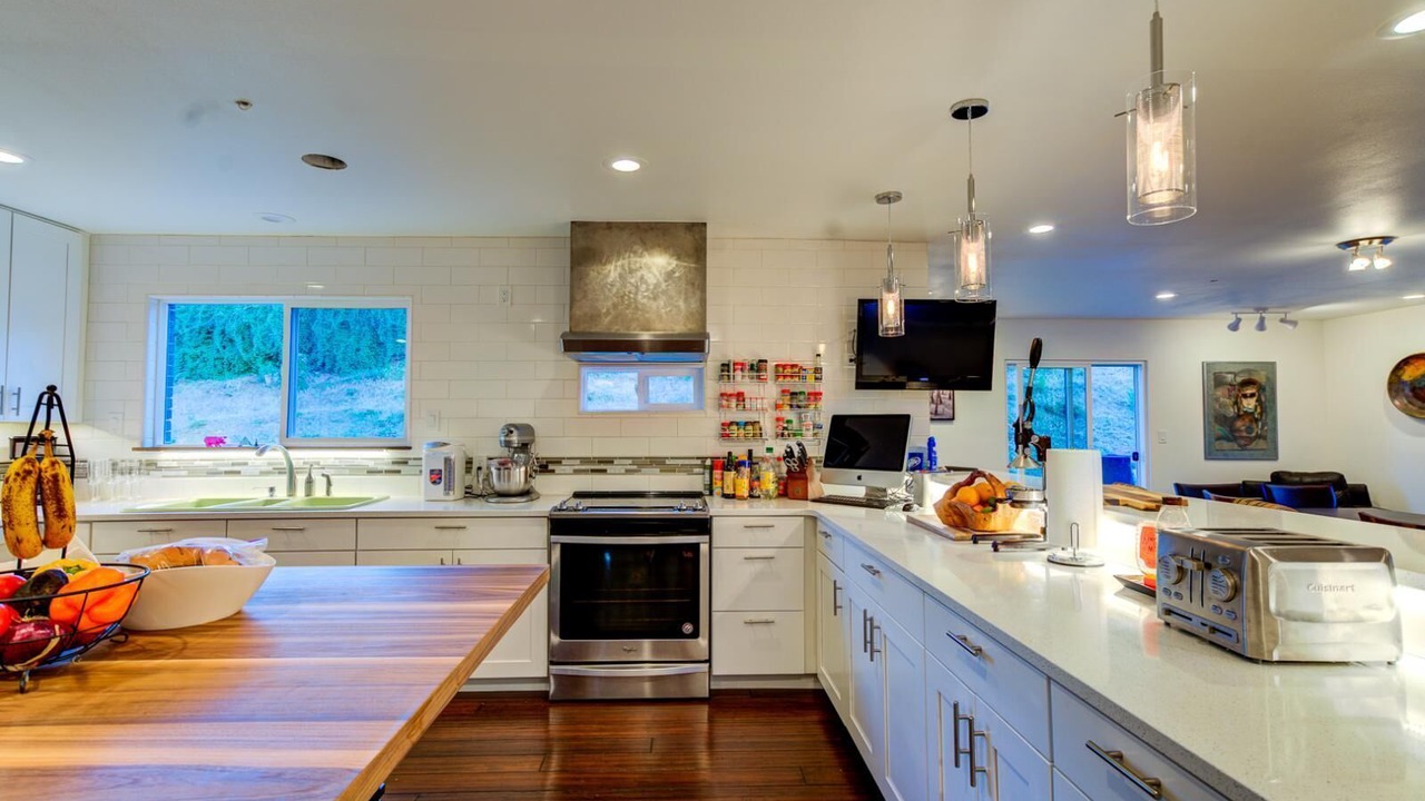 Photo of Kitchen in Manitou Springs Historic District