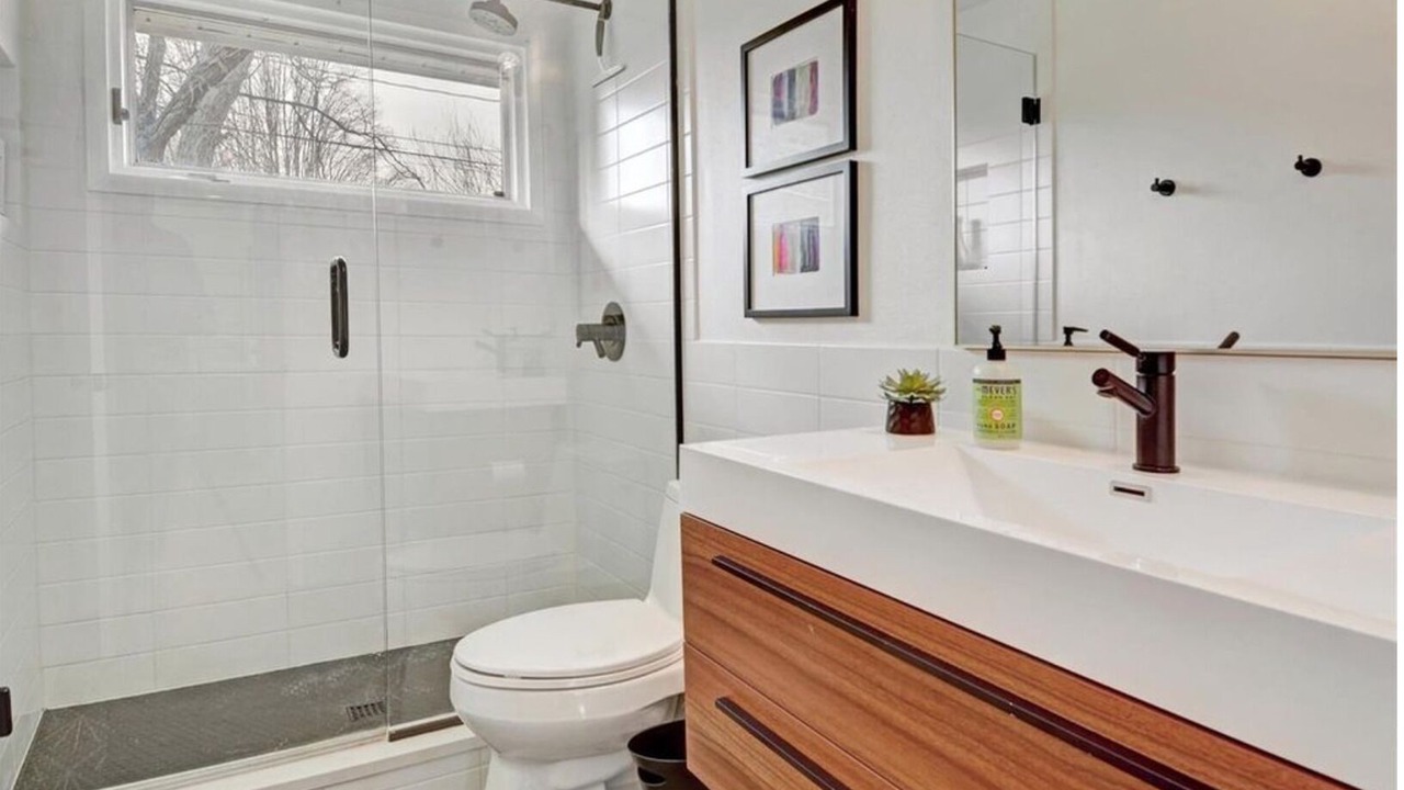 Photo of Bathroom in Green Meadows