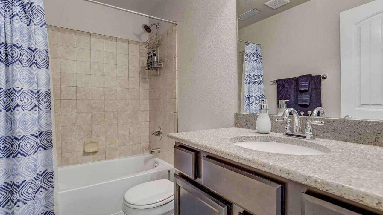 Photo of Bathroom in Monument