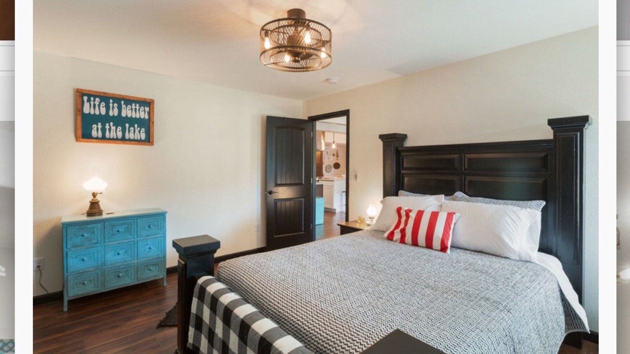 Photo of Bedroom in Spring Valley
