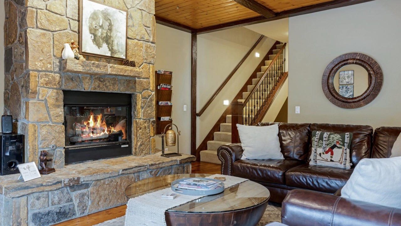 Photo of Livingroom in Highland Meadows