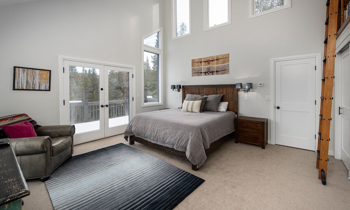 Photo of Bedroom in Breckenridge Park Estates
