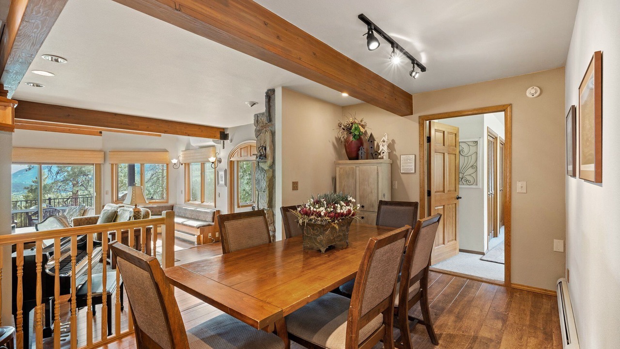 Photo of Livingroom in Hermosa
