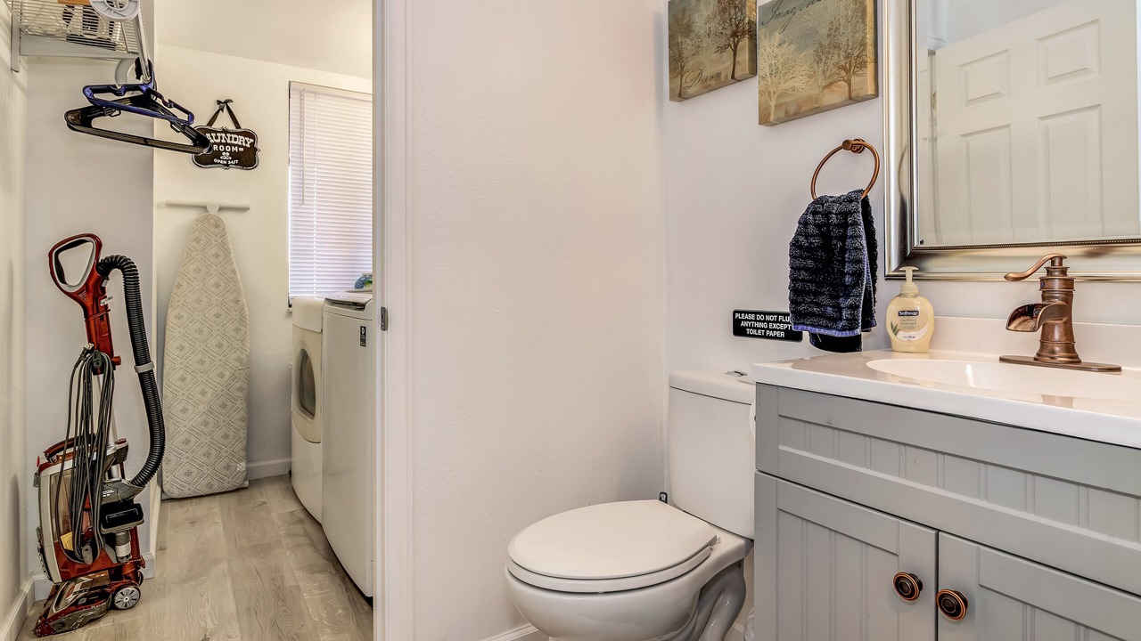 Photo of Bathroom in Security-Widefield