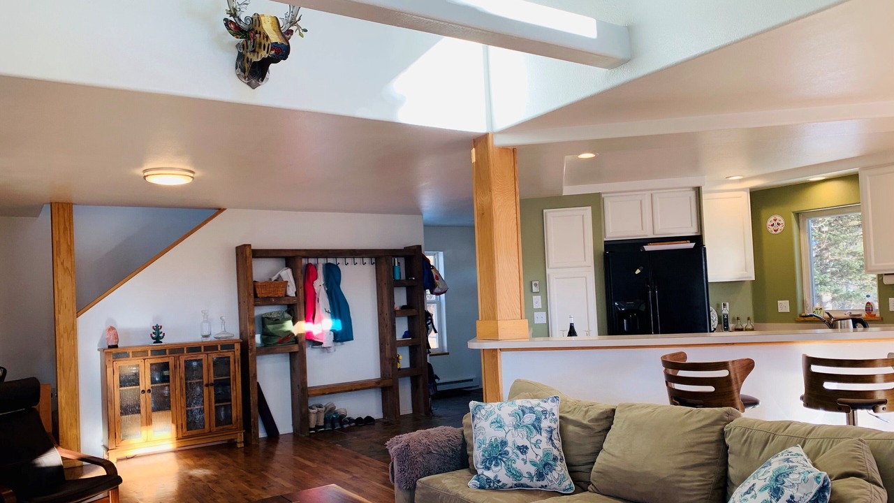 Photo of Livingroom in Clark