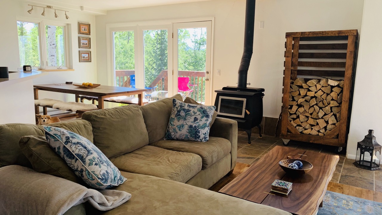 Photo of Livingroom in Clark