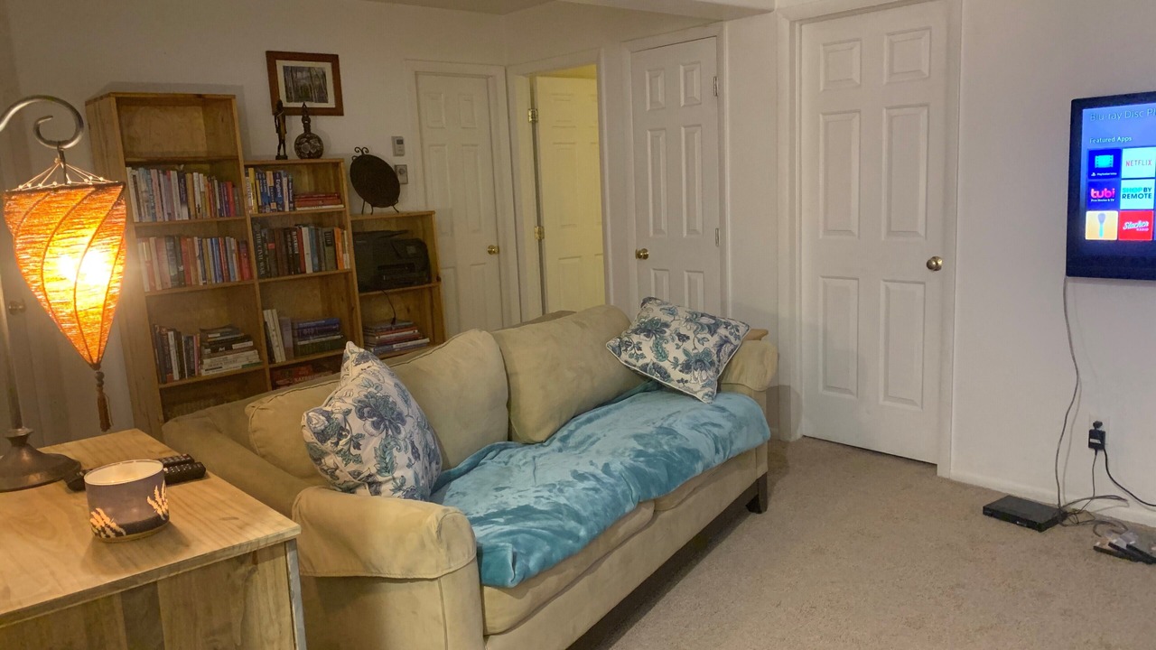 Photo of Livingroom in Clark