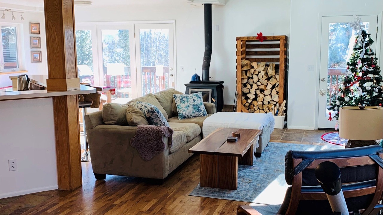 Photo of Livingroom in Clark