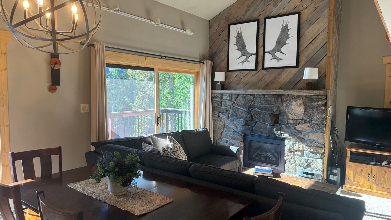 Photo of Livingroom in Warrior's Mark