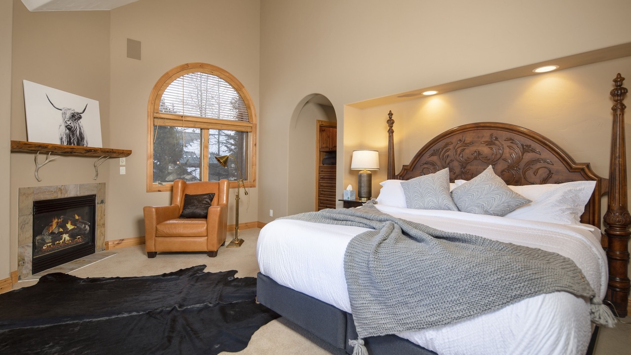 Photo of Bedroom in Historic District